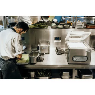 Machine sous vide Max DD en cuisine