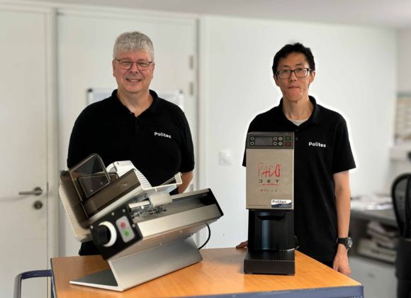 Bertrand et Christophe du service technique Politec