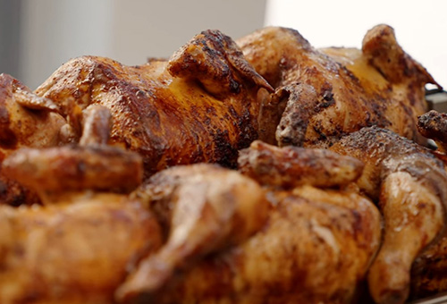 details tournebroche inox bois