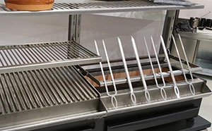 bbq livre avec 2 types de brochette