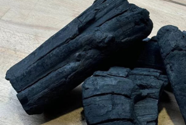Comment choisir son charbon de bois pour un barbecue ?
